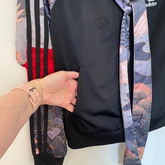 Adidas Original Rita Ora Asian Arena Geisha Track Jacket Size 6 - Picture 9 of 16